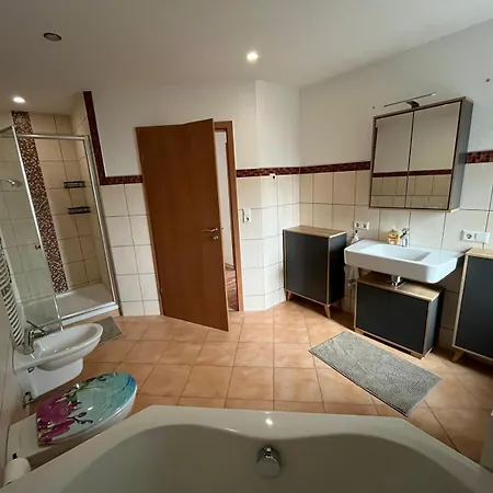 Modernes Boardinghouse Mit Terrasse Und Garten In Offenburg-bohlsbach דירה *